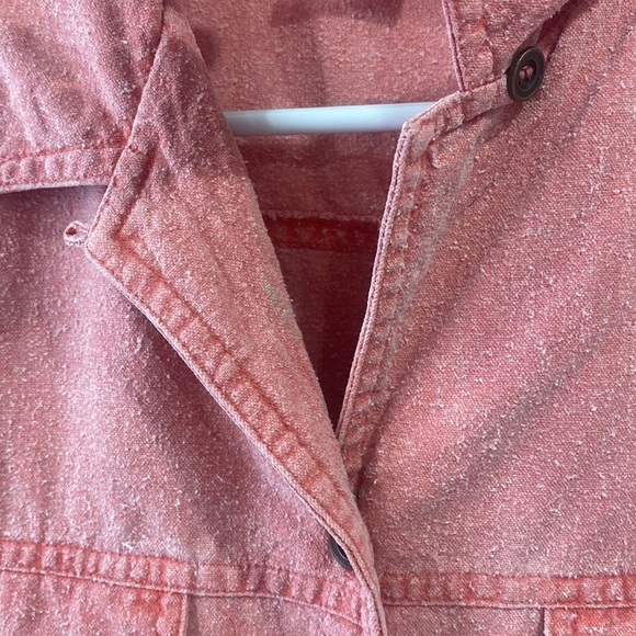 100% Silk Button Up Top - Picture 4 of 13